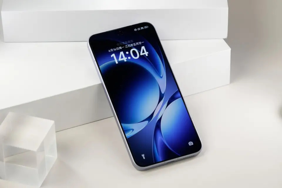 小米終于妥協，7410mAh+16GB+1TB，新機國補后還變相降價