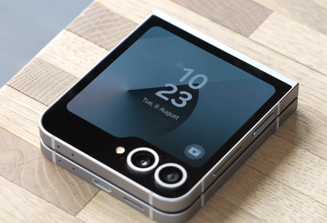 从7999元跌到5499元，三星 Z Flip6退场，售价更良心了