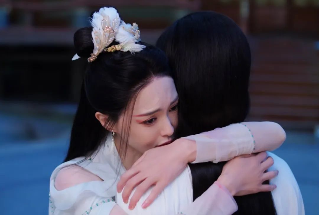 《念无双》：年龄不符就别尬演古偶，唐嫣这造型是认真的吗？