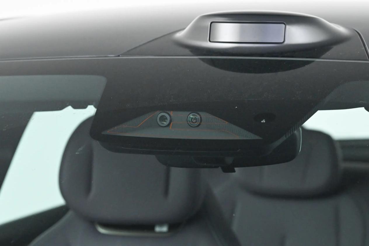 大满配，全系激光雷达+磁流变悬架，预售13.99万起，深蓝L06来了