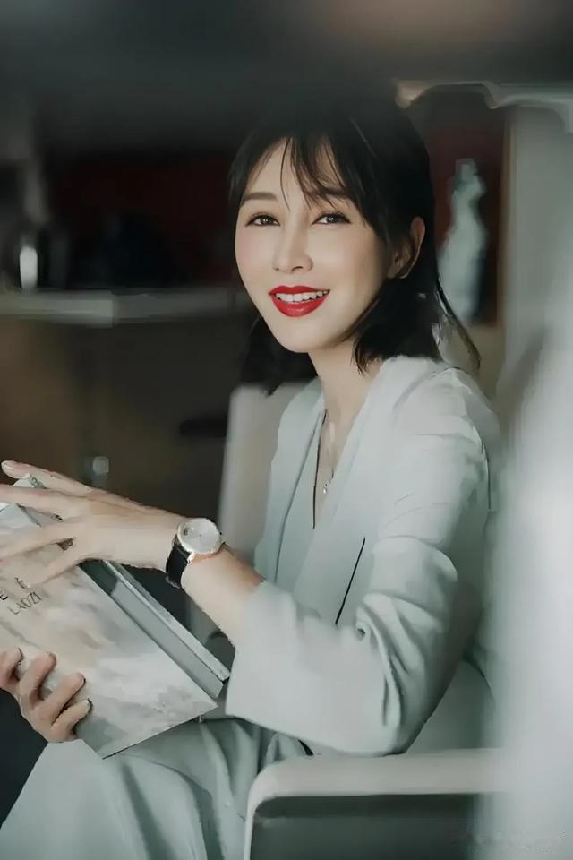 千位大方女星，真没把观众当外人——岳丽娜