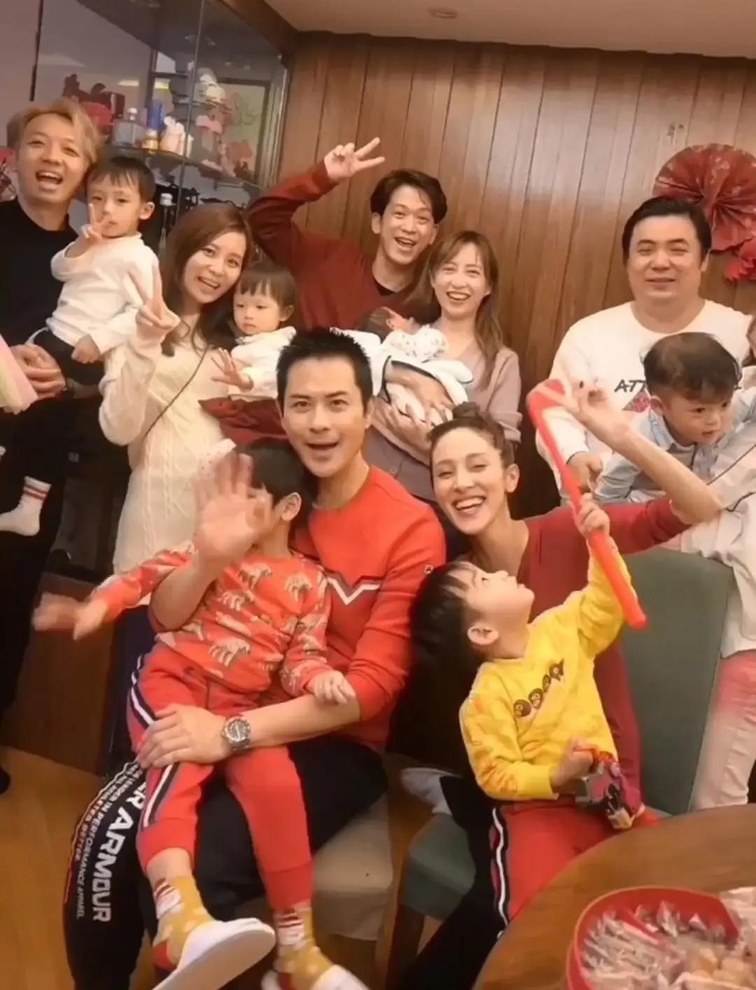 TVB视后到两届视帝家中庆生，绯闻男友继续无影