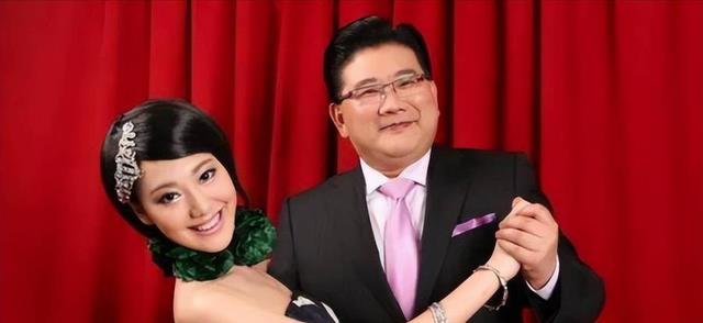 私生活混乱?遭央视开除?被传与小尼结婚的她,如今怎么样了