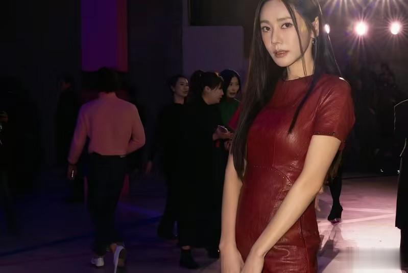 于晓光也没想到，远嫁中国8年的秋瓷炫，竟走上了另一条上坡路