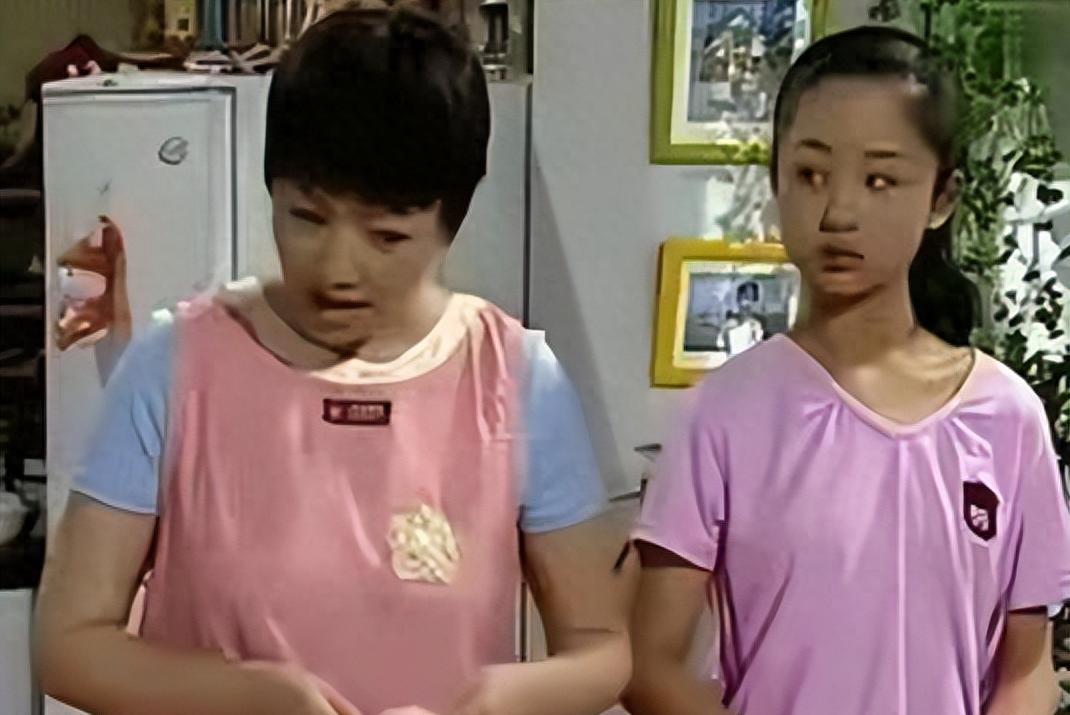 这一次，被央视点名的杨紫，彻底“撕”碎了宋丹丹的体面！