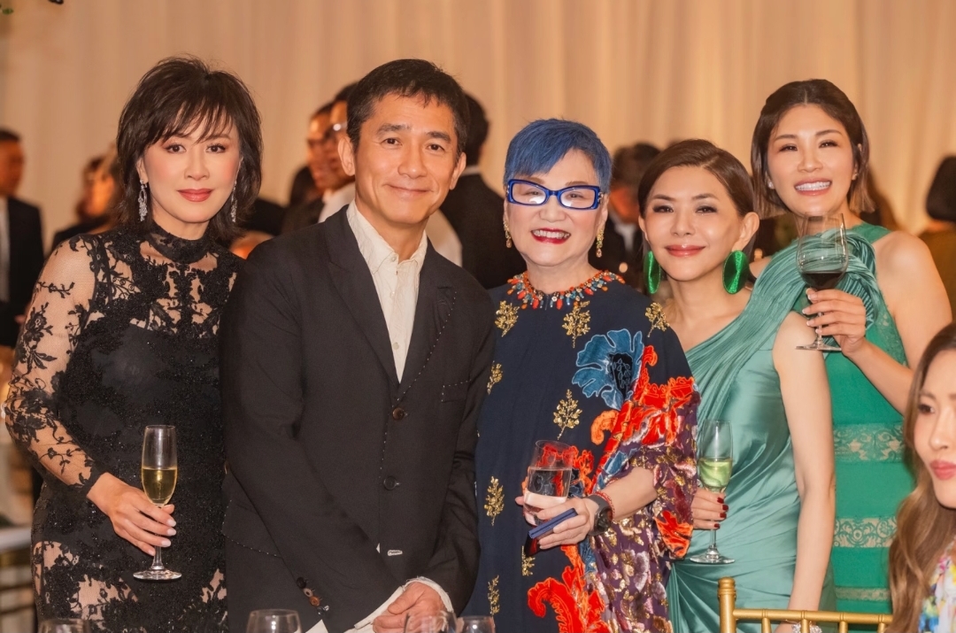 邱淑贞老公胞弟嫁女，沈月出镜比妈妈还美，刘嘉玲夫妇钟镇涛都在