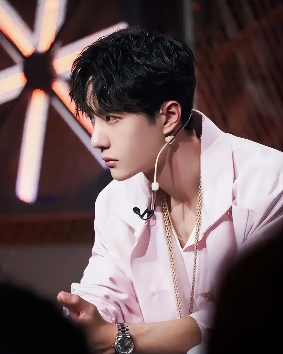 肖战也没想到，28岁王一博再破天花板，让整个娱乐圈沉默了