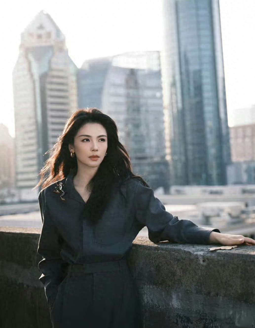 刘涛职场穿搭太美啦～ ???