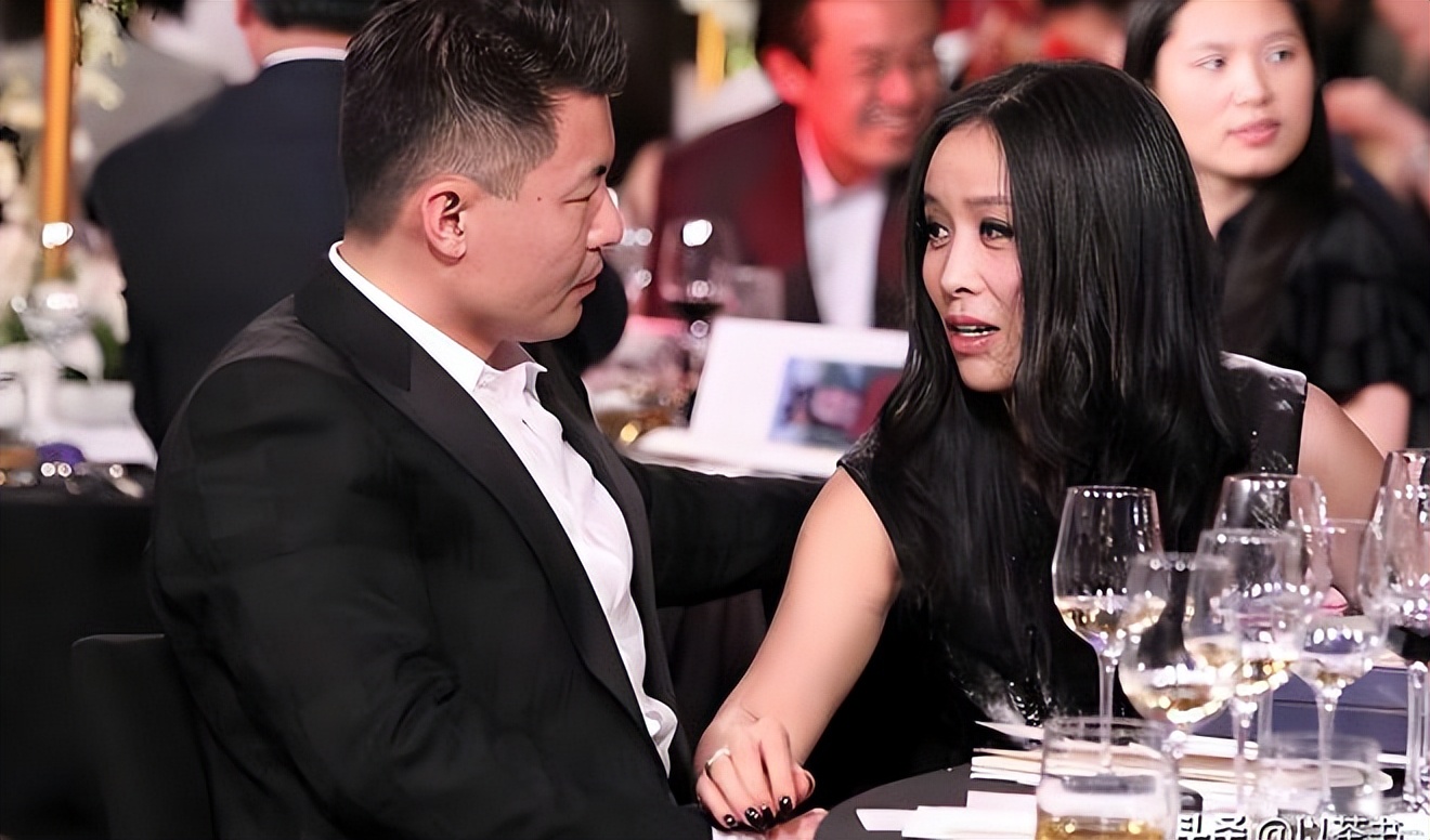 丈夫出轨风波真相大白3个月，58岁那英高调官宣喜讯，王菲没说错