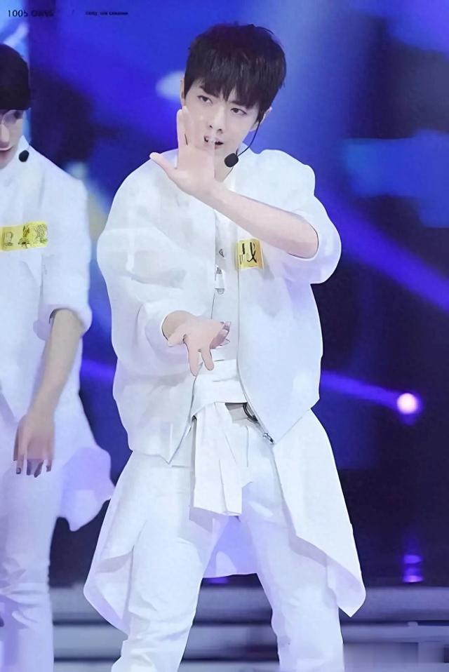 谁说内娱难破圈？肖战凭实力“杀疯”日本人气榜