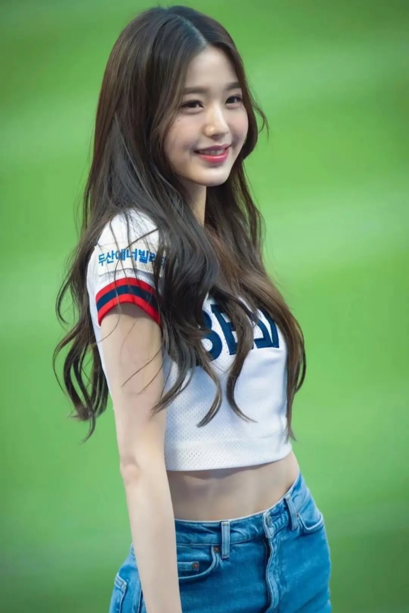 张元英盛世美颜限时展出