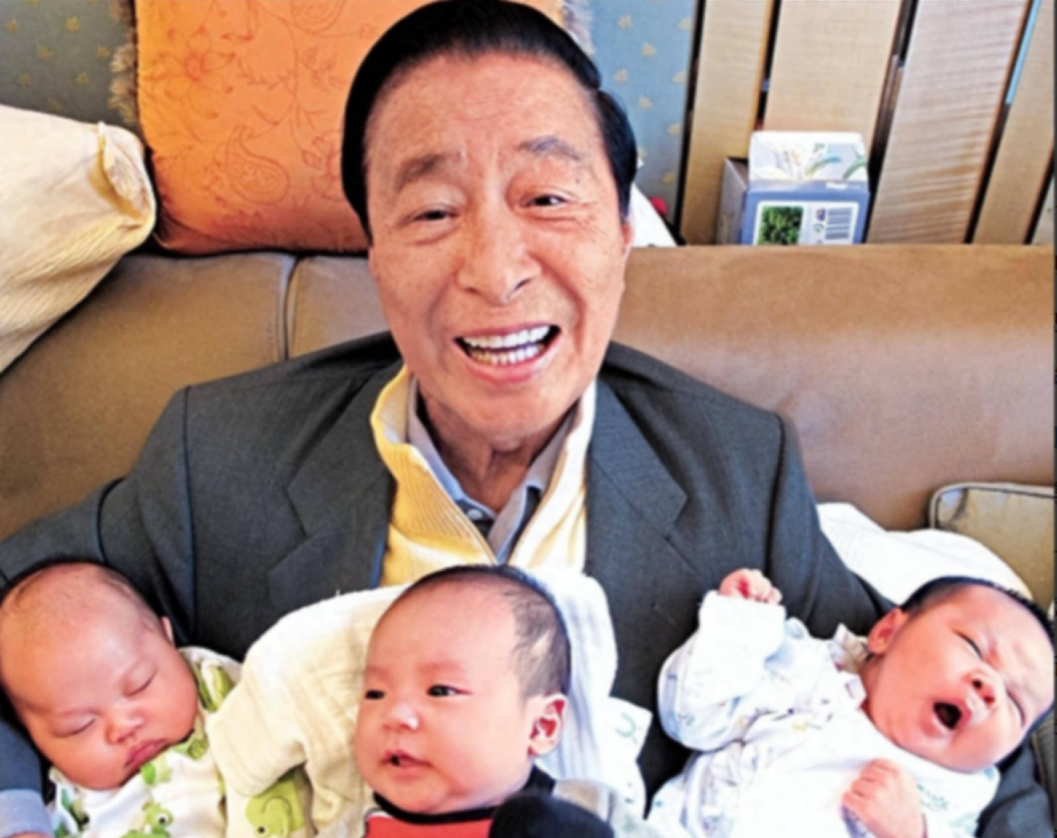 李兆基去世9个月后，才明白他远赴加拿大隐居的前妻，到底多精明