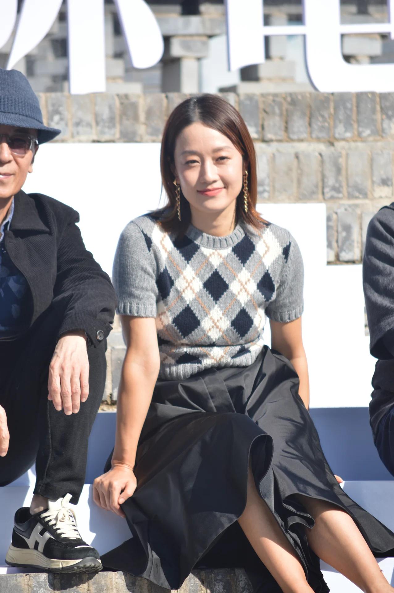 平遥电影节：脸肿馒化、小肚腩油腻的马伊琍，治好了我的容貌焦虑