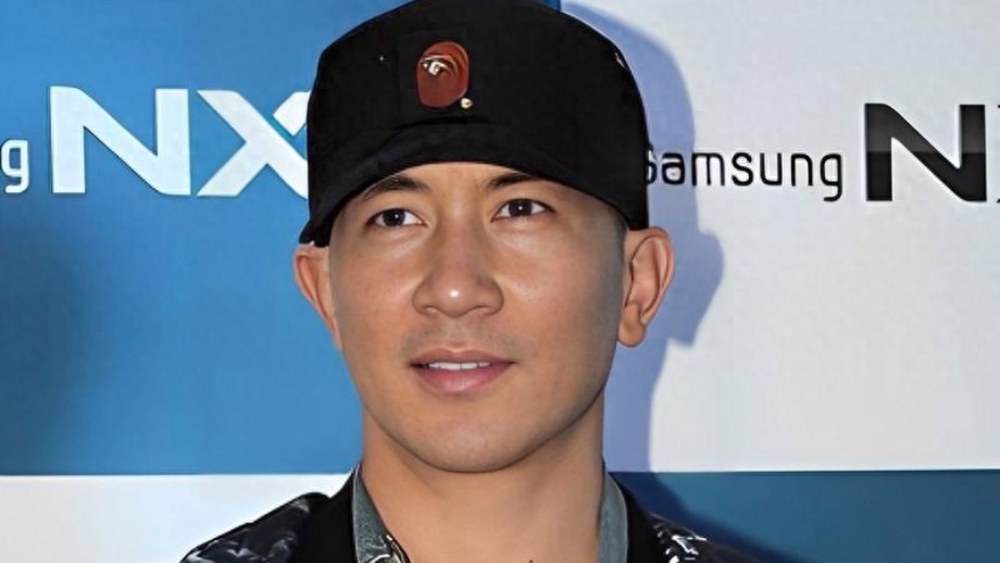 虚构大S离世:小S崩溃录制,具俊晔守护引舆论波澜