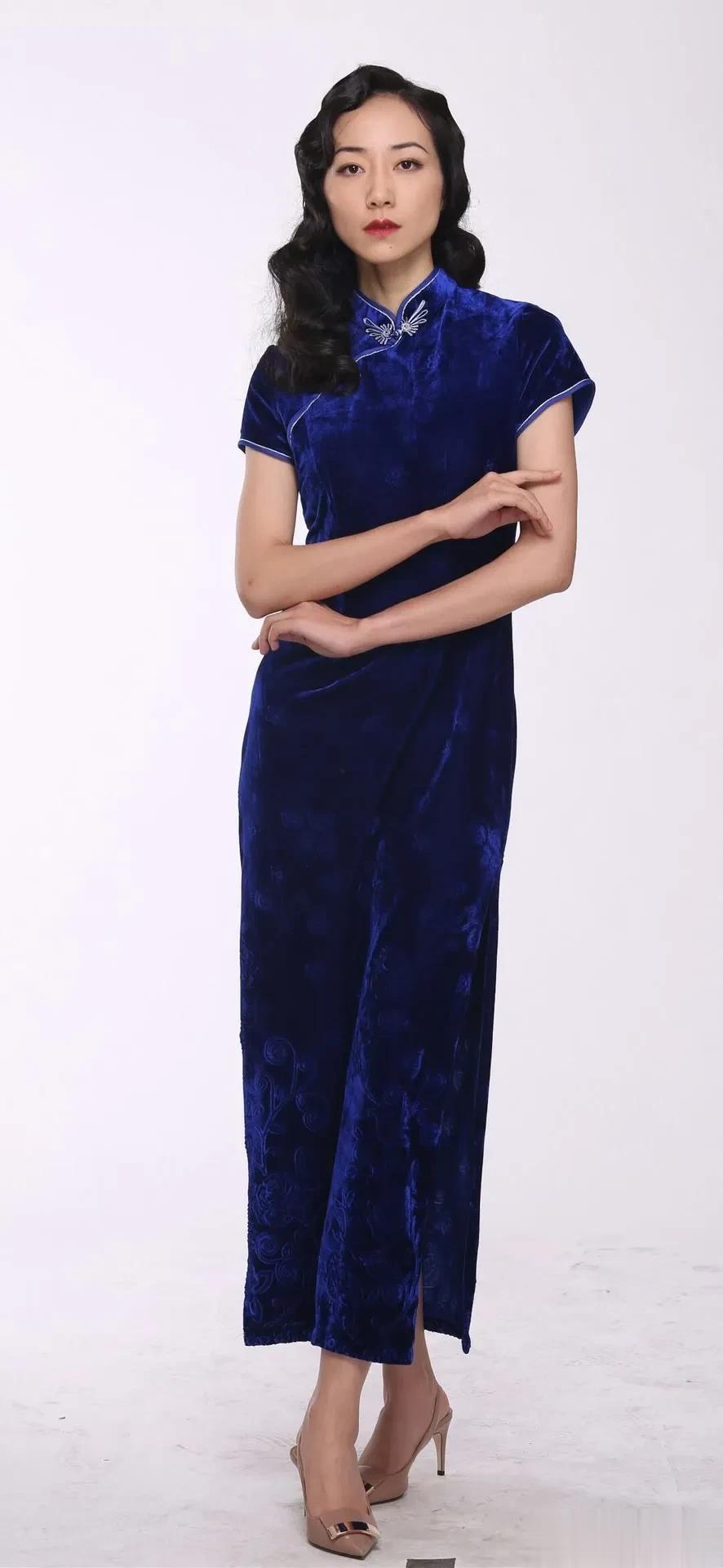 明星高清写真鉴赏｜韩雪，丝绒旗袍的复古韵味，宝蓝色太戳心