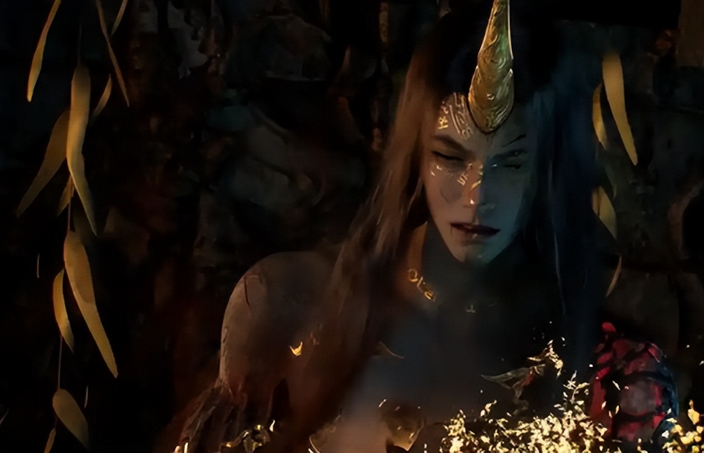 《凡人》梅凝:与韩立打啵表白寻求庇护,却最终沦为了工具人