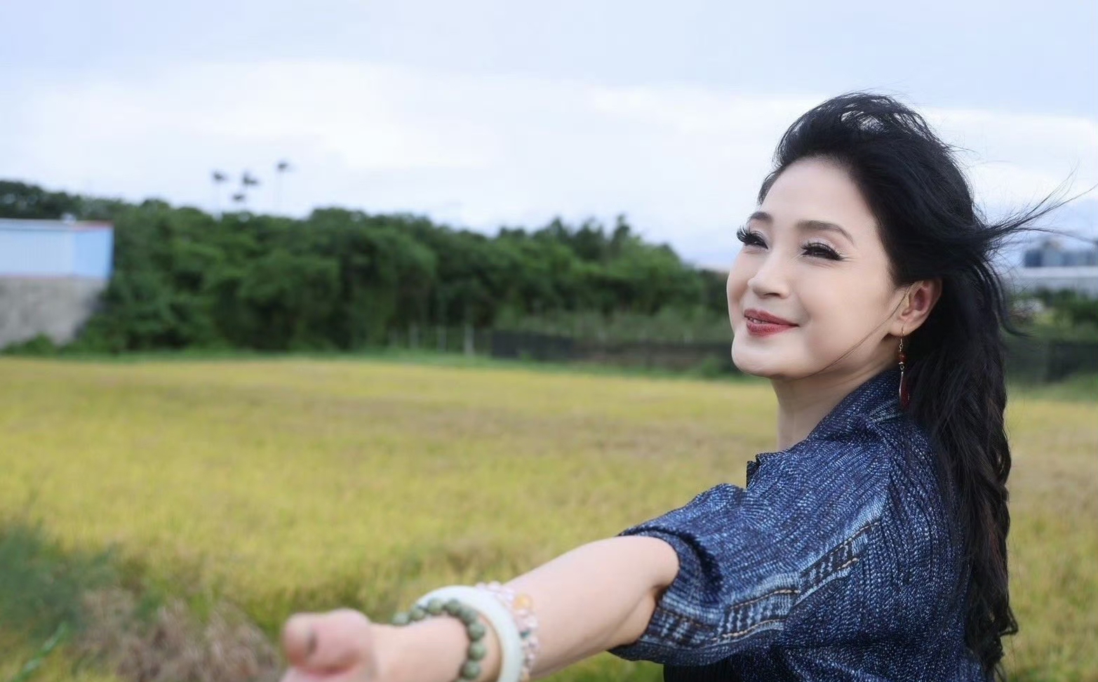 方季惟：长得漂亮演技也好，58岁没谈过男朋友