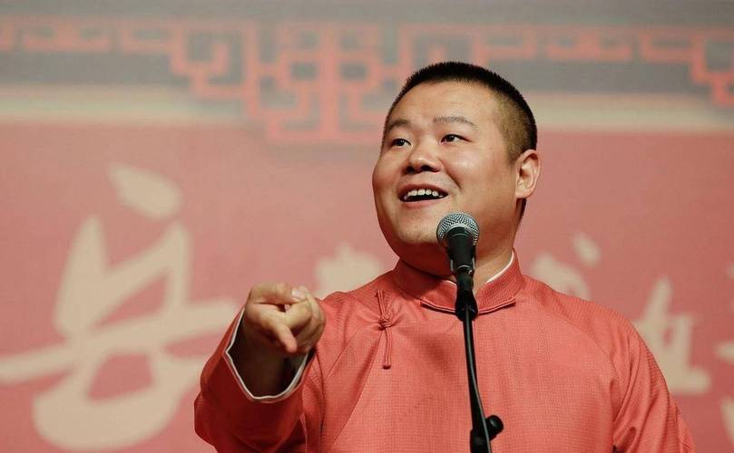 钱再多有什么用？官媒出手揭岳云鹏夫妇真实现状，走上于谦的老路