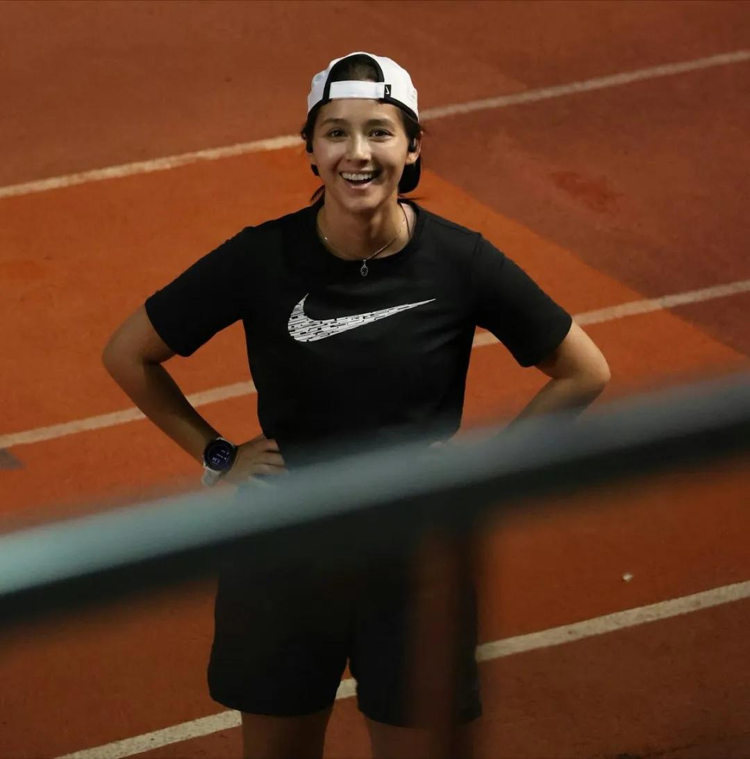 前港姐冠军承认因广东话欠佳阻碍事业,自爆患妇科病或要终生服药