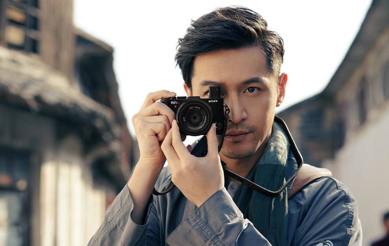 42岁胡歌患肺癌在北京住院,时日无多想陪女儿?工作室紧急发声