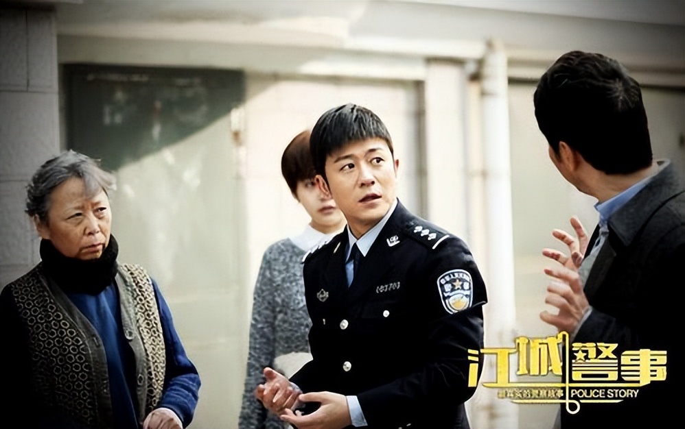 京圈太子爷被嘲\借母上位\，20年捧不红的他，却在改名后火遍全网