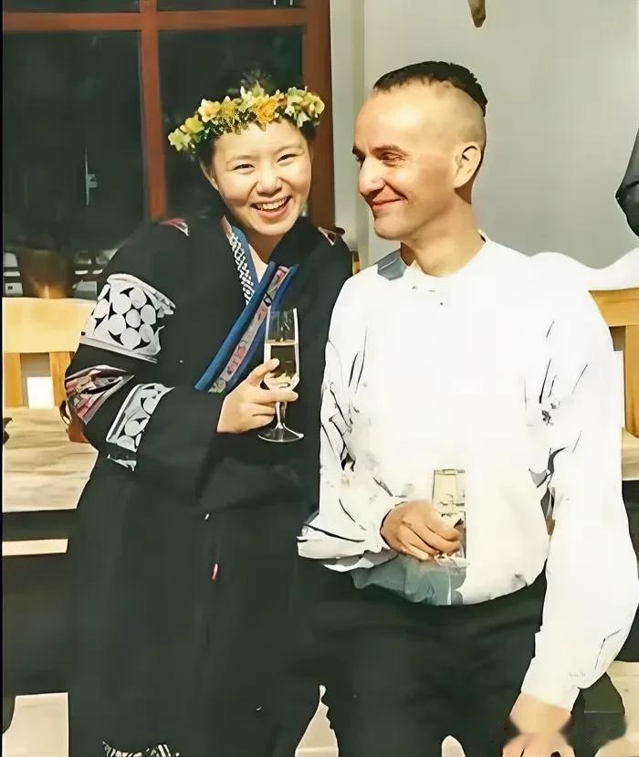 离婚10个月后,龚琳娜自曝和丈夫离婚内幕,原来对方喜欢奥地利的