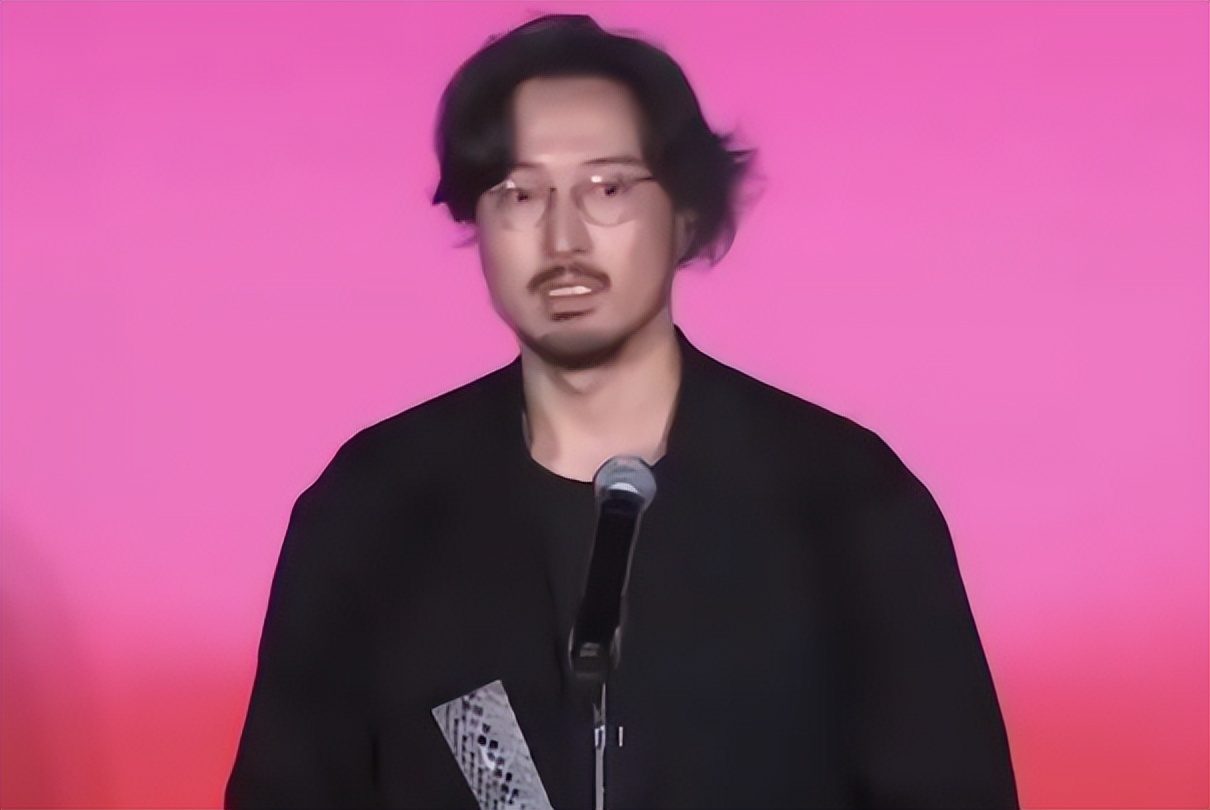 徐峥，戳穿了王传君被“排挤”的真相，他给所有男演员提了个醒