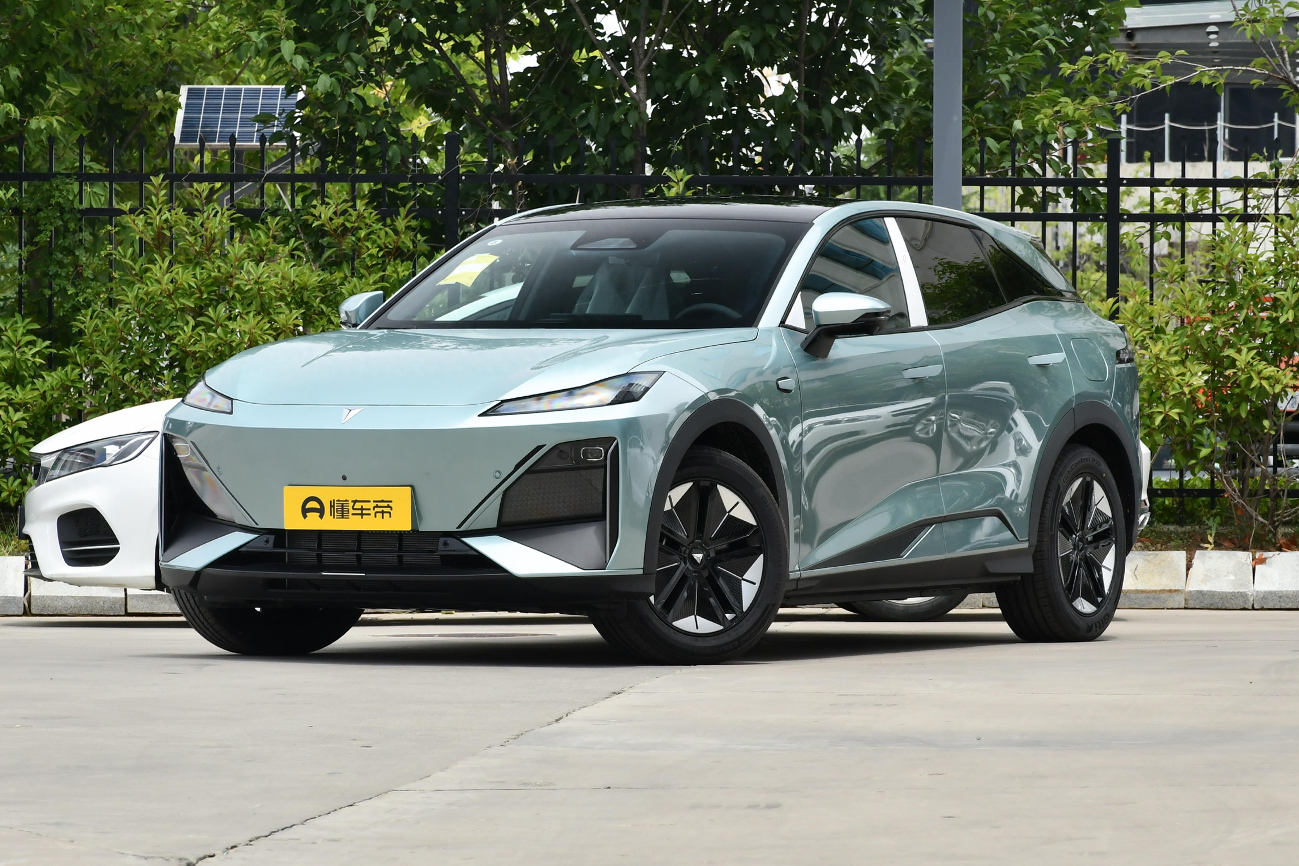 深蓝S07与长安启源Q07对比,同为家用级SUV,谁的综合实力更强?