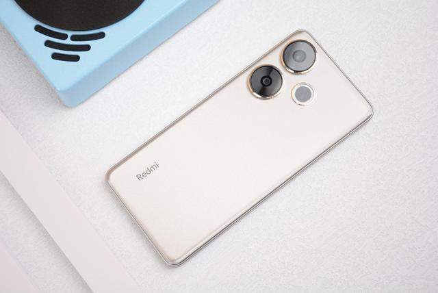 不要高利润了?骁龙8sGen3+耐摔直屏+轻薄机身+90W,现跌至1283元