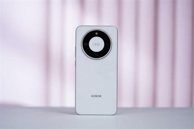 8300毫安電池、IP69K防水！榮耀X70評測：新一代耐用神機實至名歸