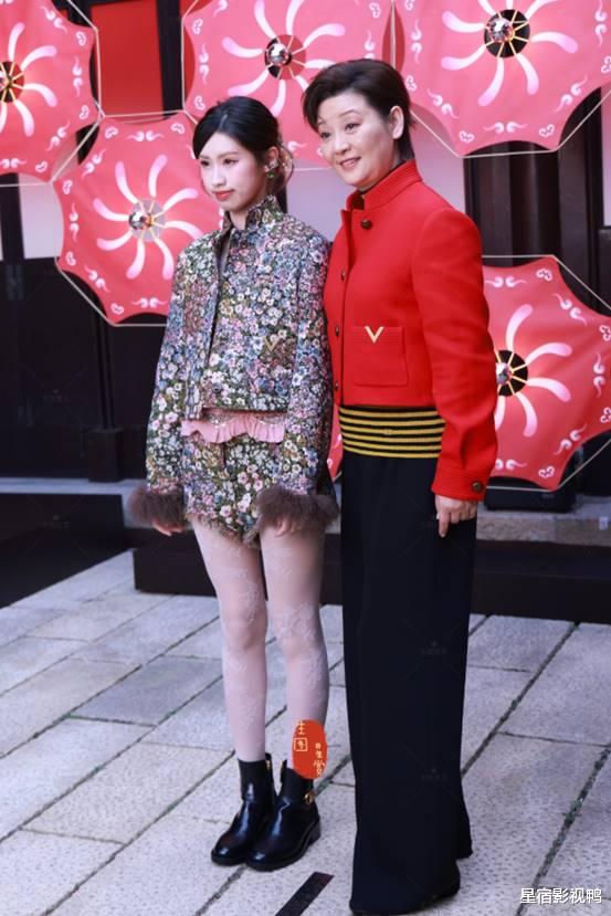 上海这一天：孙俪又嫩了，杨紫美出新高度，宋祖儿穿的是个啥啊？