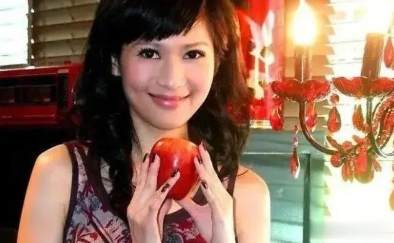 47岁沈星近况曝光！私生活混乱导致事业尽毁，如今低调隐居生活