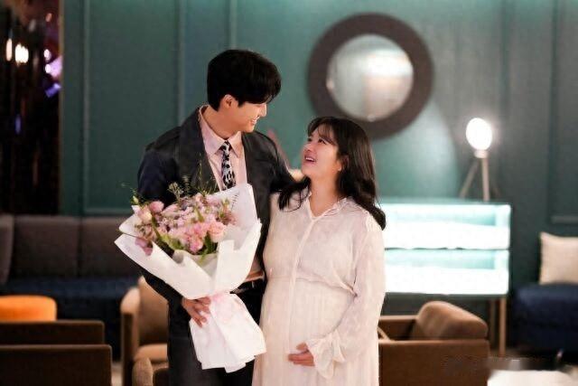 韩国喜剧老戏骨公布喜讯，圈内狂送祝福