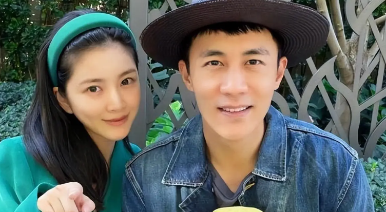 明星夫妻能消停点不？为圈钱上800个综艺，那点破事全国人民都看腻了