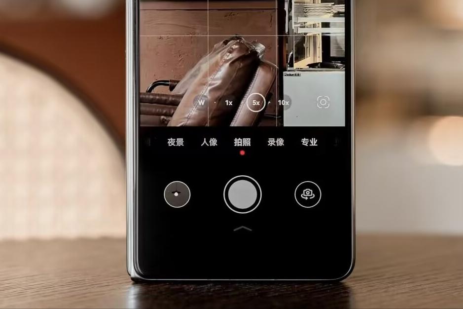 華為堅決清倉，昆侖玻璃+衛星通信+50倍變焦，512GB大降4000元