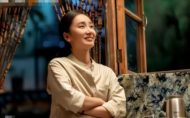 出道18年无人知晓,37岁凭借《以法之名》出圈,谭松韵说的没错