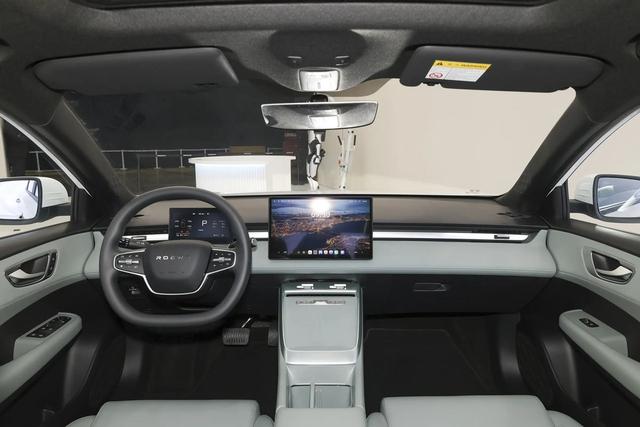 上汽一口价模式覆盖面很广，荣威D6也有涉猎，7.98万起