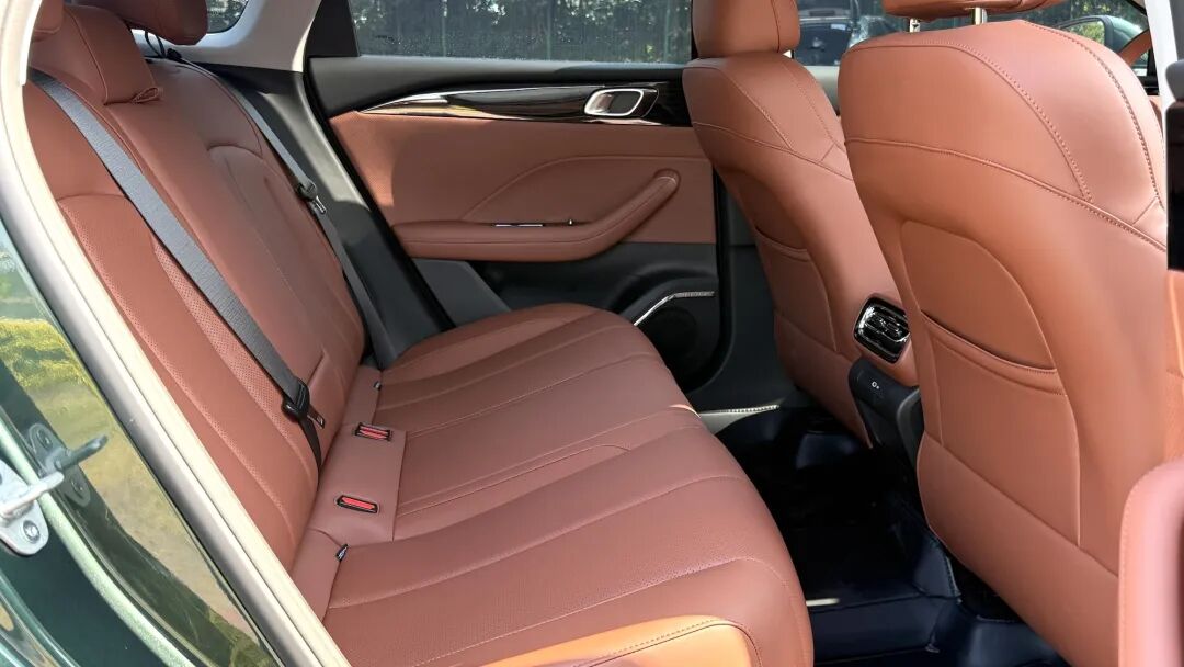 “三大件”成熟可靠，体验吉利第5代帝豪