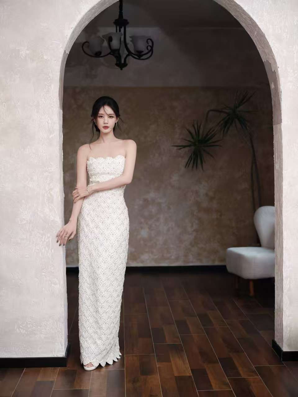 【伊人如梦,绘尽东方古典的含蓄与灵动】——李一桐