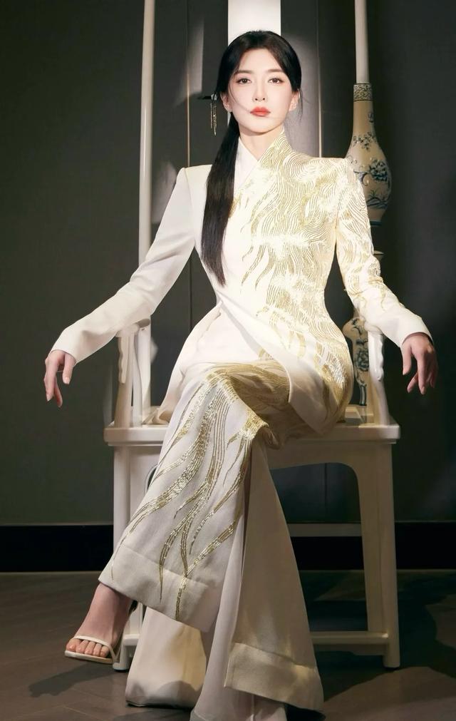 江疏影 美腿美足