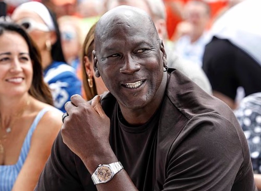 小李子为爱瘦身！为27岁超模女友打破魔咒又减肥，这还是他吗？