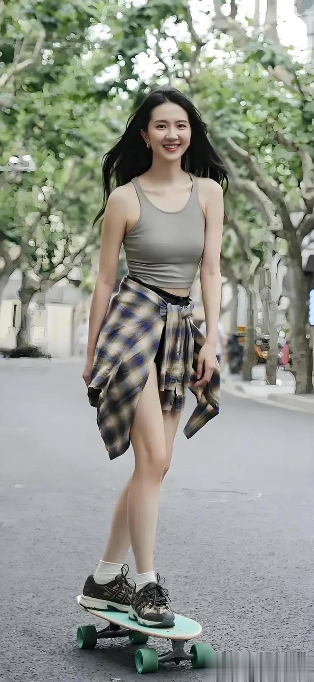 探秘小众冷门女星——许龄月