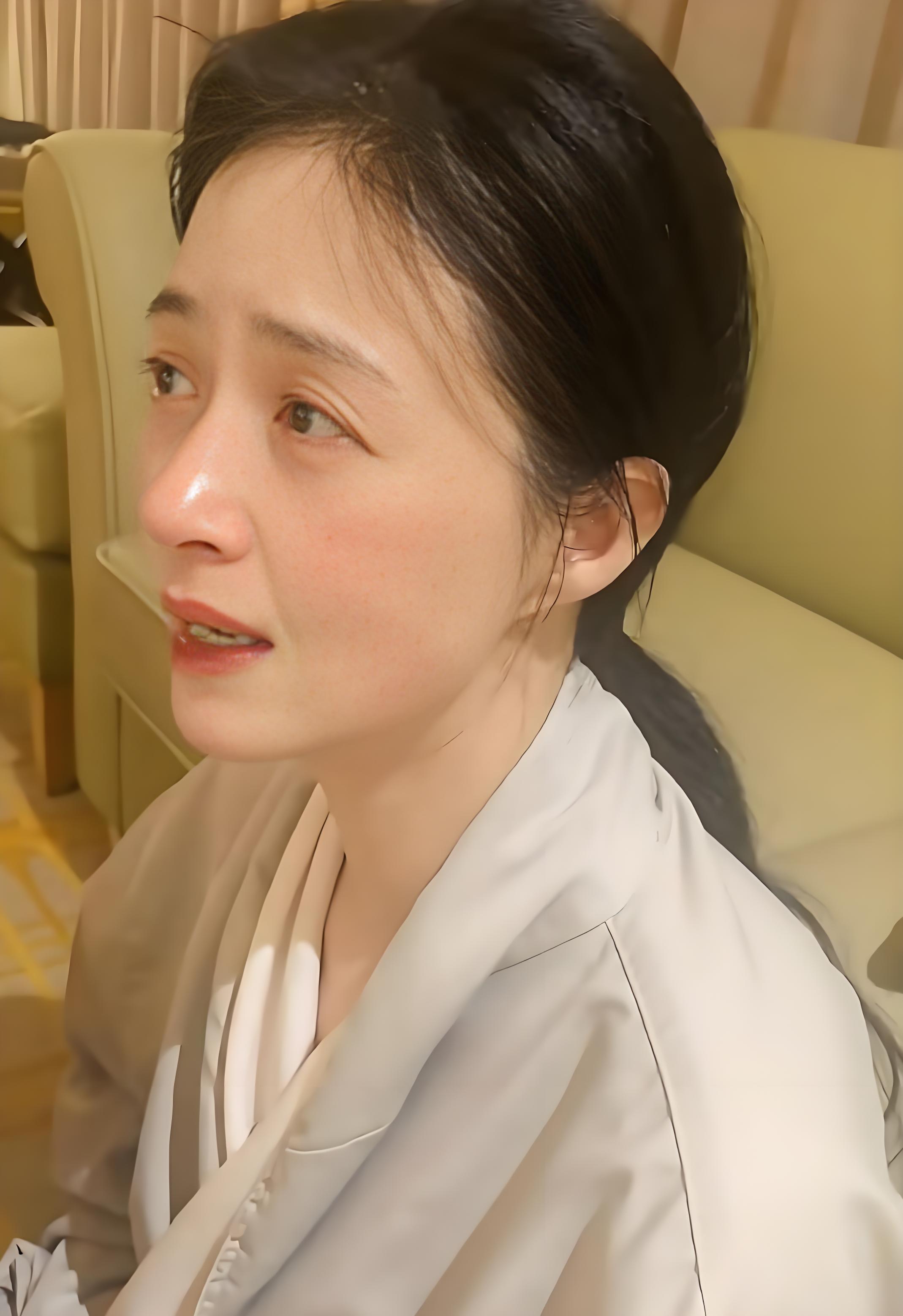 钱再多有什么用？42岁暴瘦脱相崩溃大哭的蒋欣，给所有人提了个醒