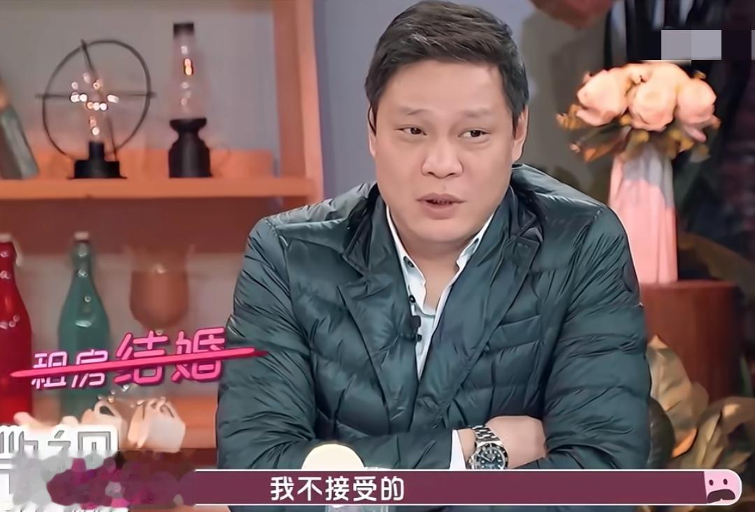 范志毅爱女晒27岁生日照,戴二十万卡地亚办宴,和马镇亲热很般配