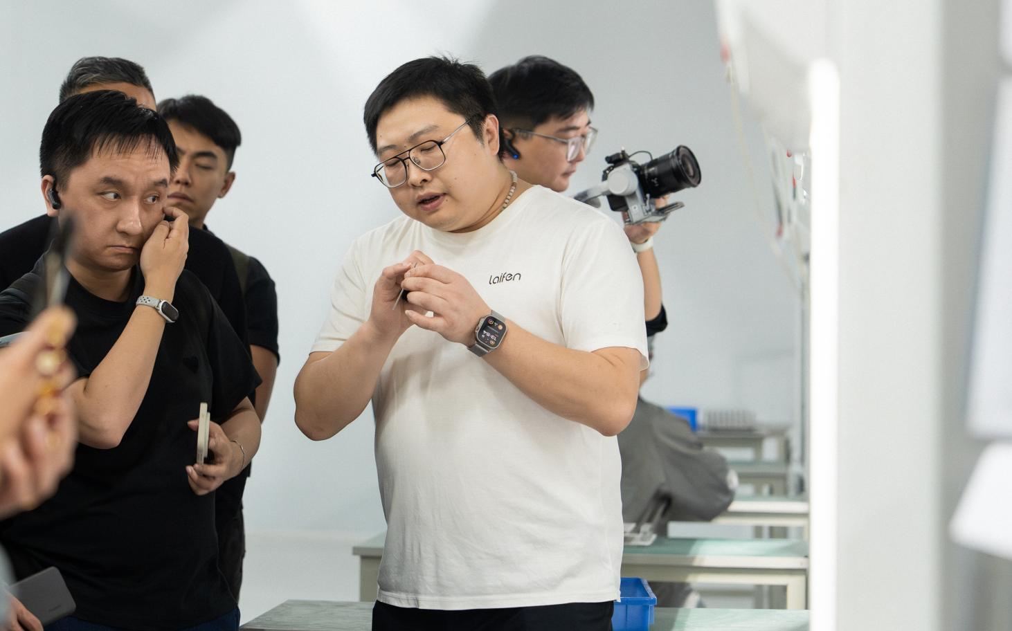 徠芬憑什么這么火？深入珠海超級工廠，我找到了答案