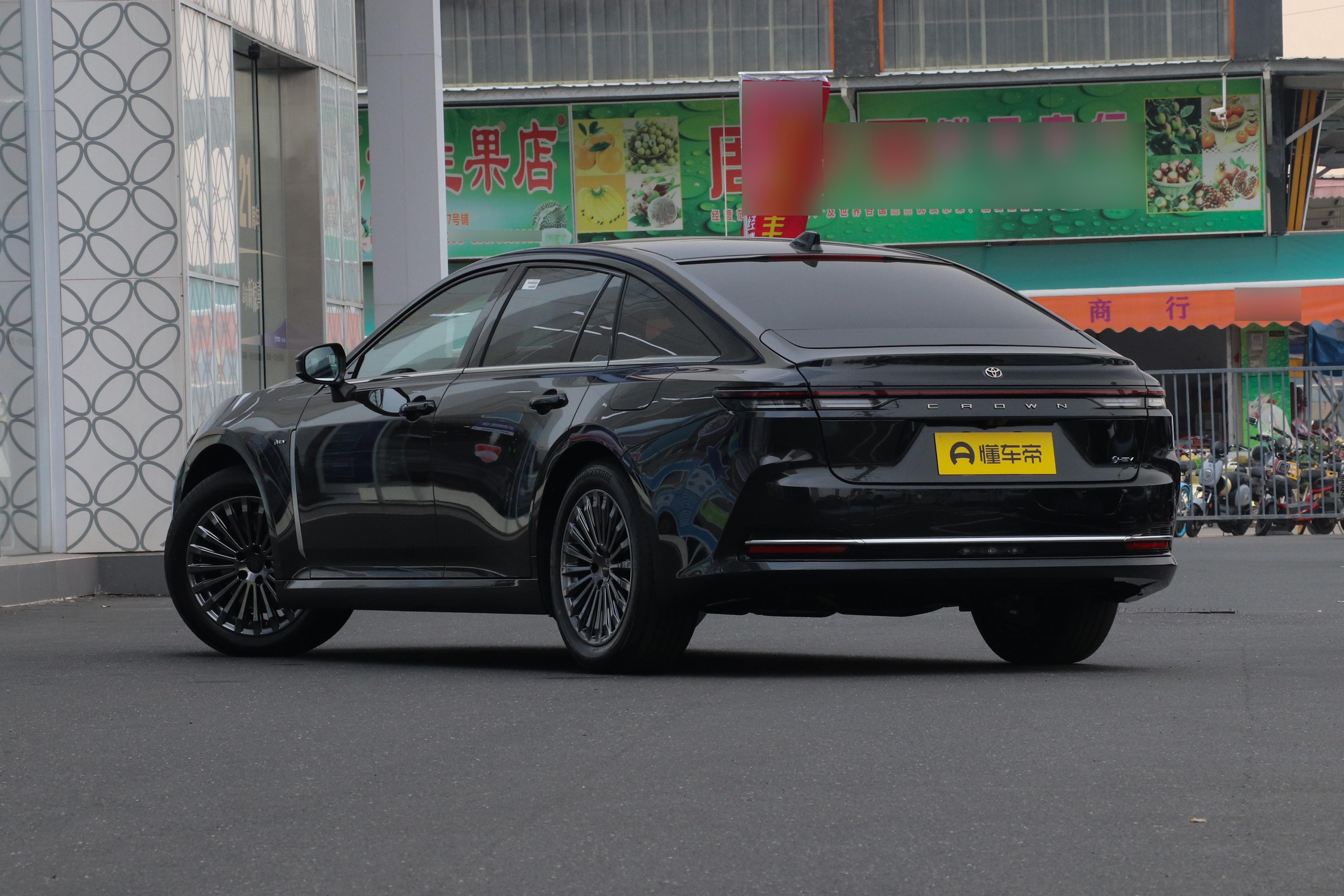 雷克萨斯 ES 和 进口皇冠 Sedan怎么选？看完精准锁定适配款 对比分析