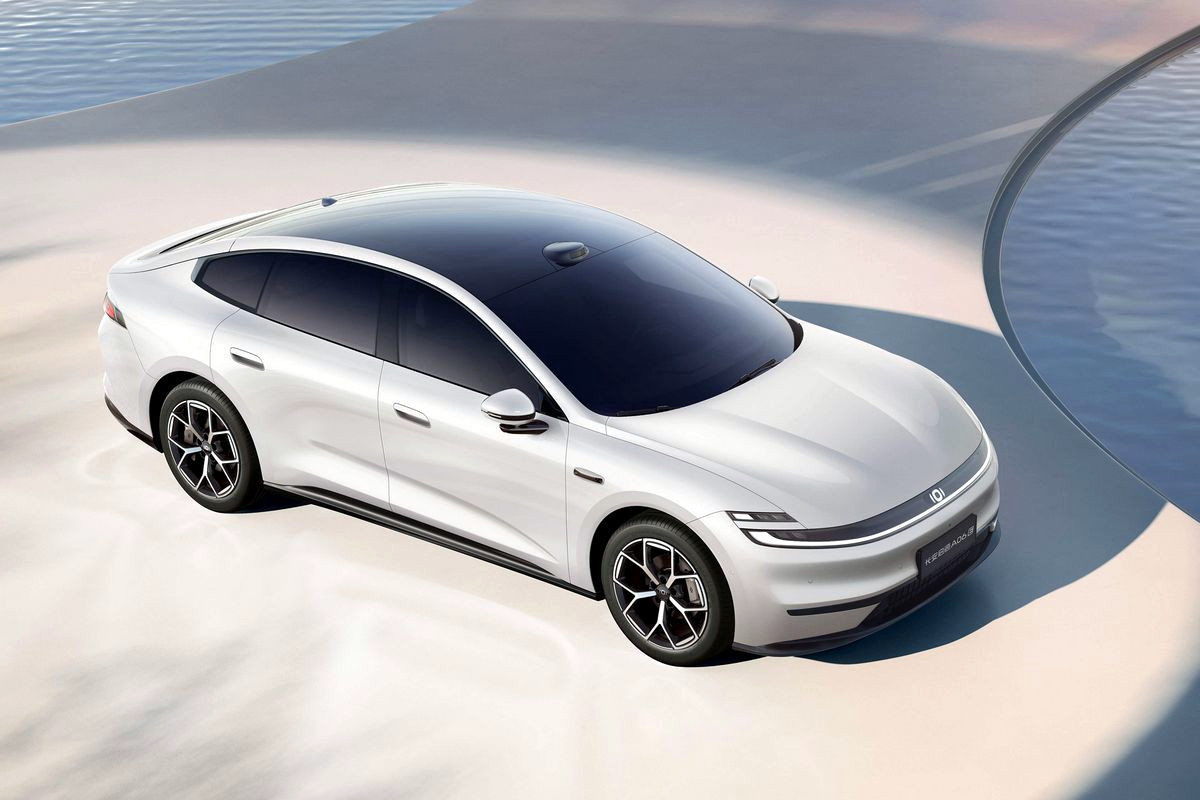 全新 长安 启源 A06 即将首发