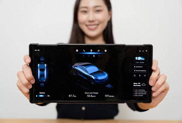 三星三折疊，蘋果拼輕薄：2025 下半年旗艦機前瞻