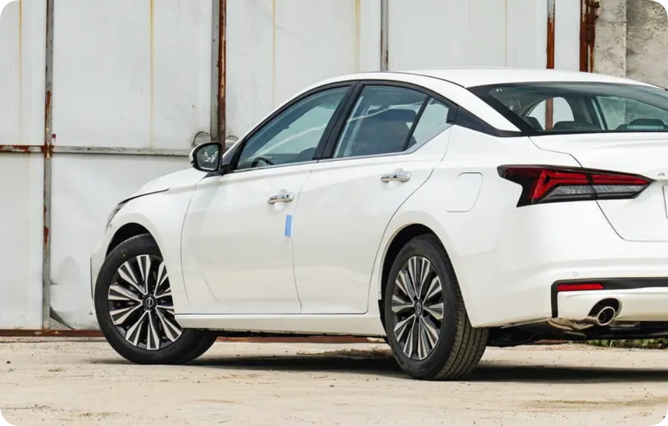 号称“价格屠夫”,一路降至14万,搭2.0T+243马力,加速快过思域