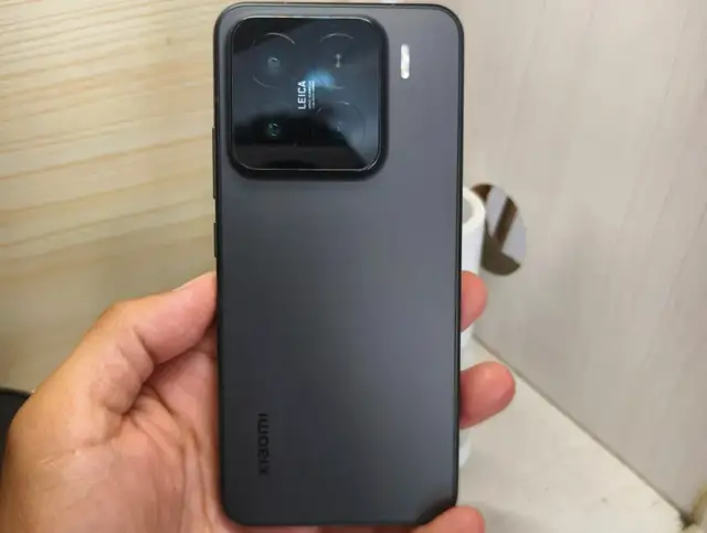 小米15降到“地板價”，最保值旗艦系列一去不復返！